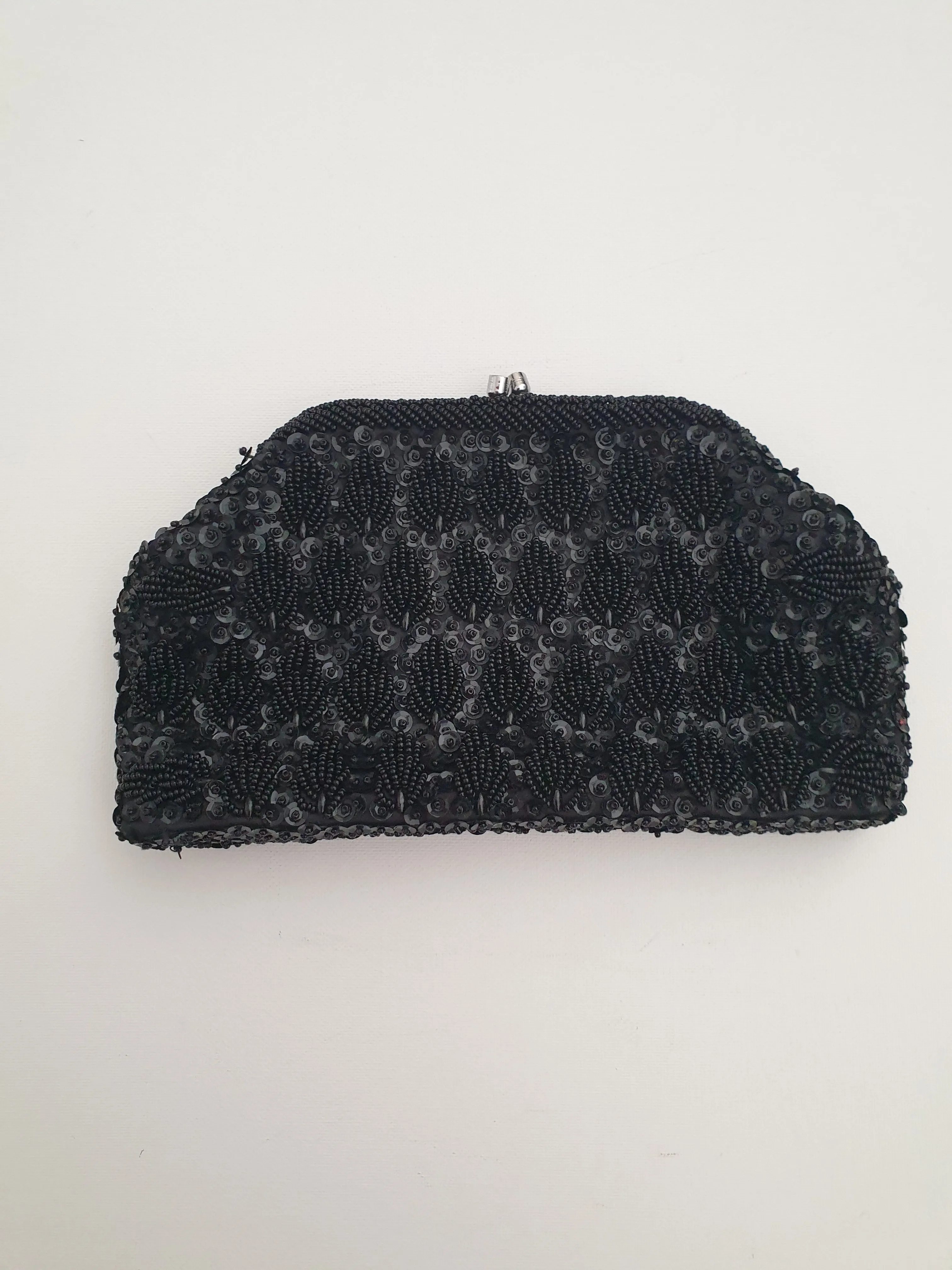 1960s Black Beaded Purse with Silver Tone Chain