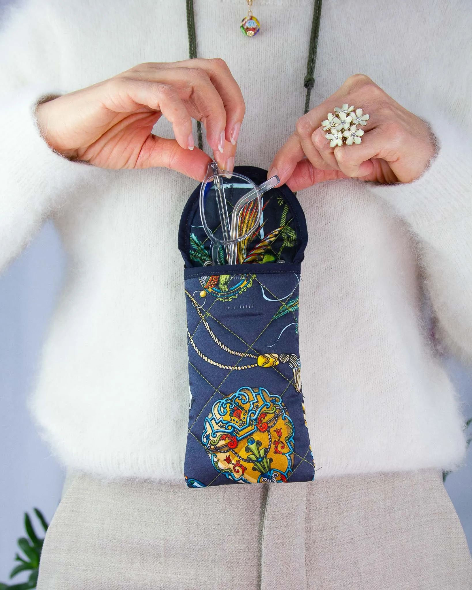 Darcy Glasses Case in Grey
