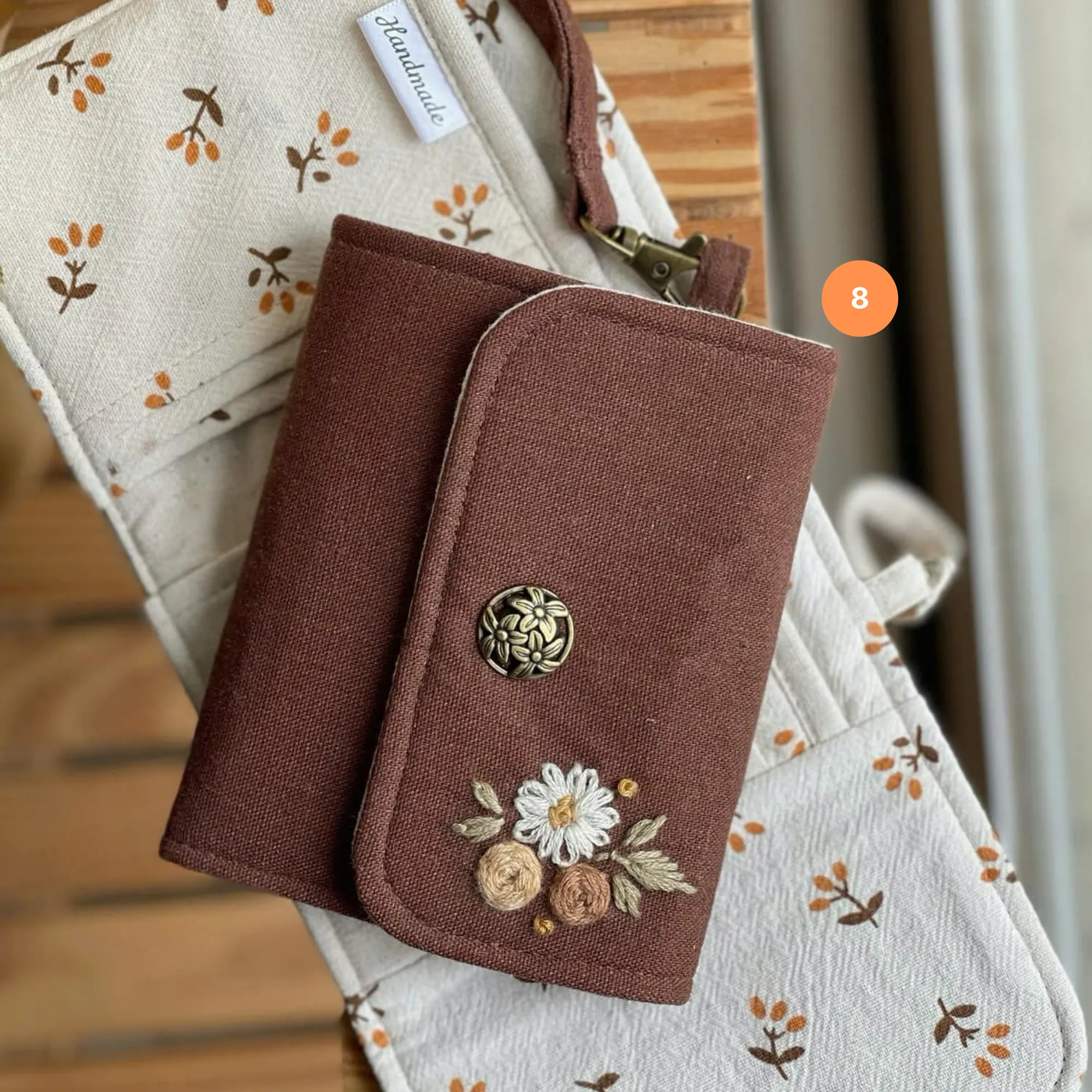 Embroidered linen wallet, Compact Women Wallet, handheld wallet,women wallet,embroidered purse, embroidery wallet,card wallet
