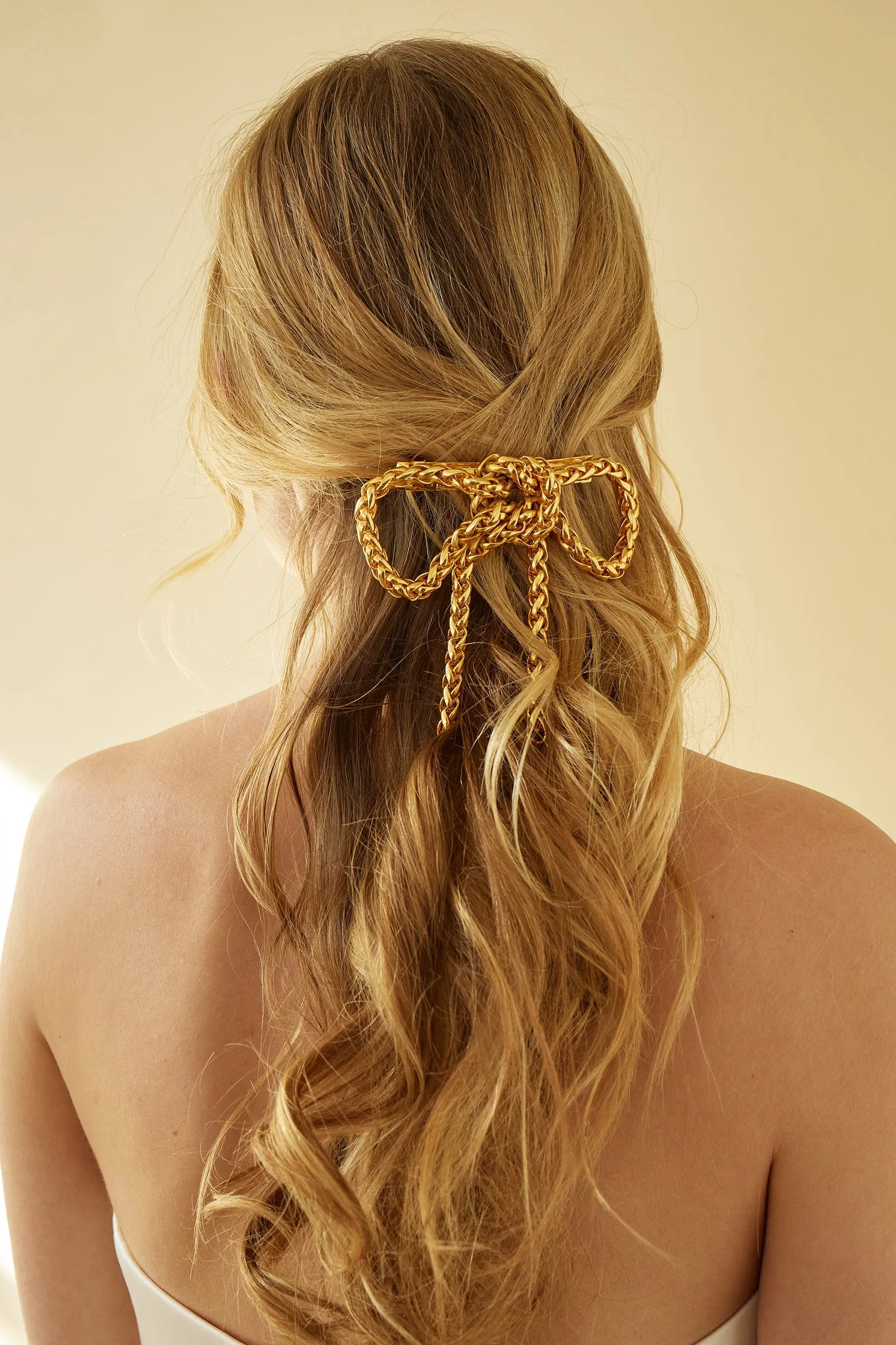 Kamala Chain Bow