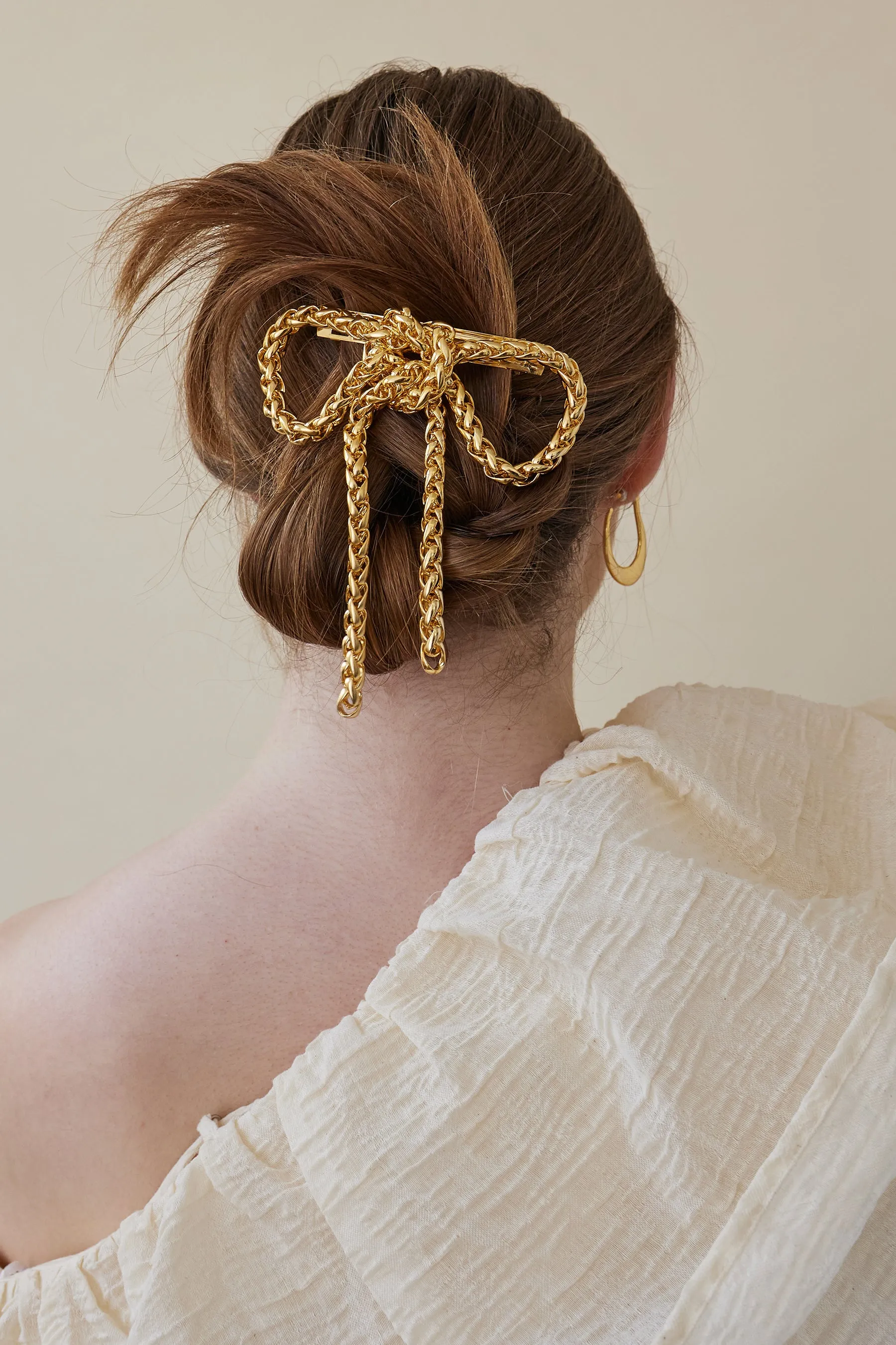 Kamala Chain Bow